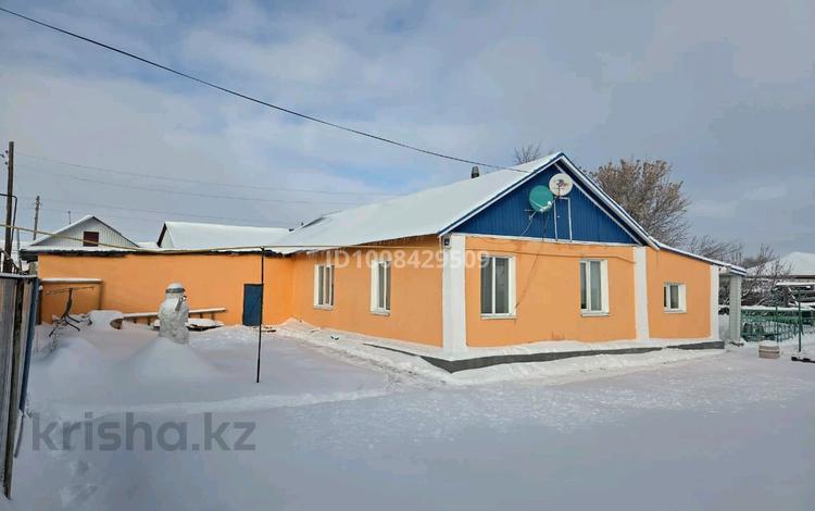 Отдельный дом · 4 комнаты · 120 м² · 10 сот., Село Дон 1 мамыр 4 А — Дом культуры за 18 млн ₸ в Хромтау — фото 2