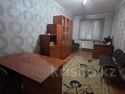 3-бөлмелі пәтер · 60 м² · 1/2 қабат, улица Жангильдина — Магнум, бағасы: 19.5 млн ₸ в Шымкенте, Туран р-н