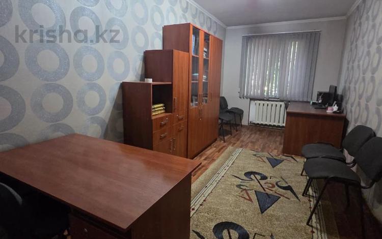 3-бөлмелі пәтер · 60 м² · 1/2 қабат, улица Жангильдина — Магнум, бағасы: 19.5 млн ₸ в Шымкенте, Туран р-н — фото 11