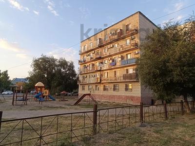 4-комнатная квартира · 100 м² · 1/5 этаж, Бекбай Бимаганов 16 — Ауэзова за 21.5 млн 〒 в Атырау, мкр Жилгородок