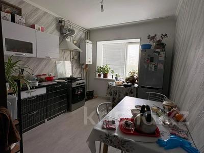 3-бөлмелі пәтер · 83.3 м² · 4/5 қабат, 4 микр 43/1, бағасы: 30 млн ₸ в Аксае