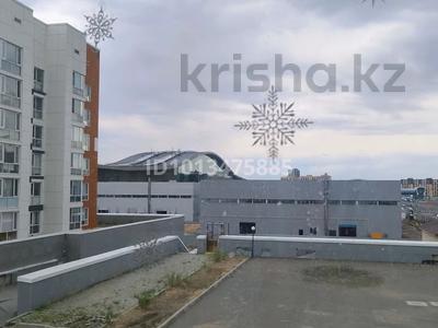2-бөлмелі пәтер · 60 м² · 2/7 қабат, Мухамеджан Тынышбайулы 2, бағасы: 27.5 млн ₸ в Астане, Сарайшык р-н