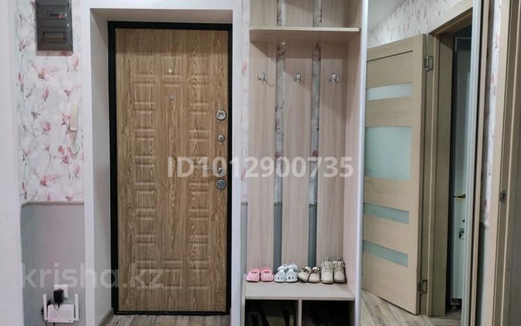 3-бөлмелі пәтер · 63 м² · 5/5 қабат, Назарбаева 242 — Маншук Маметова, бағасы: 22 млн ₸ в Уральске — фото 2