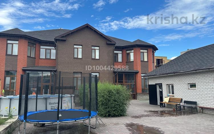 Отдельный дом · 14 комнат · 400 м² · 10 сот., 2 Переулок Жастар 5 — Физкультурная за 200 млн ₸ в Семее — фото 39