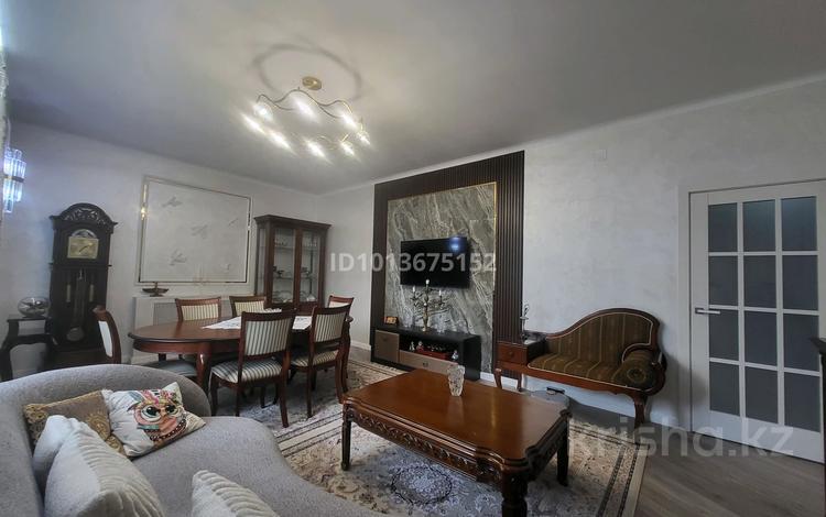 3-бөлмелі пәтер · 107 м² · 3/16 қабат, Кунаева, бағасы: 88 млн ₸ в Алматы, Медеуский р-н — фото 2