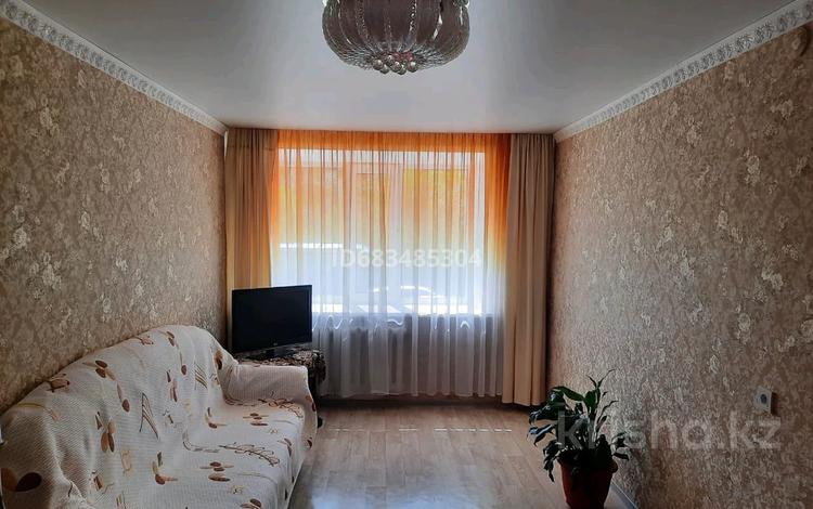 2-комнатная квартира, 54 м², 1/5 этаж, Жамакаева 219 — Автобусного парка за 13.5 млн 〒 в Семее — фото 2