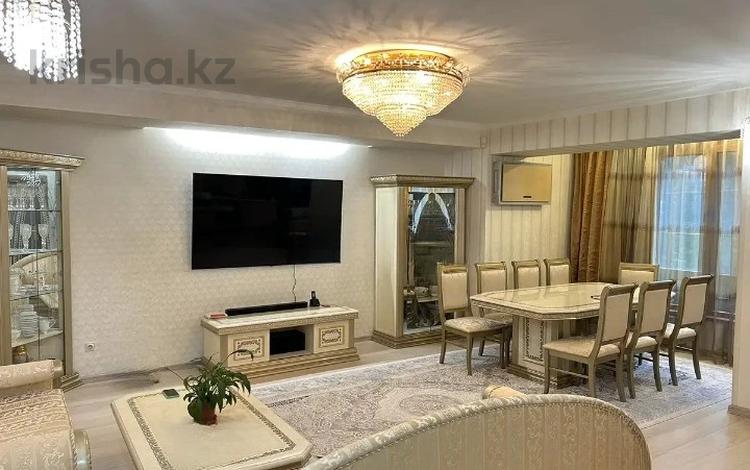 4-комнатная квартира, 110 м², 2/5 этаж, мкр Коктем-1 за 100 млн 〒 в Алматы, Бостандыкский р-н — фото 2