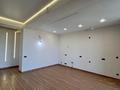 2-бөлмелі пәтер · 118 м² · 9/10 қабат, ул. Аманжолова 110, бағасы: 71.5 млн ₸ в Уральске, мкр Школьник — фото 17