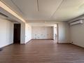 2-бөлмелі пәтер · 118 м² · 9/10 қабат, ул. Аманжолова 110, бағасы: 71.5 млн ₸ в Уральске, мкр Школьник — фото 22