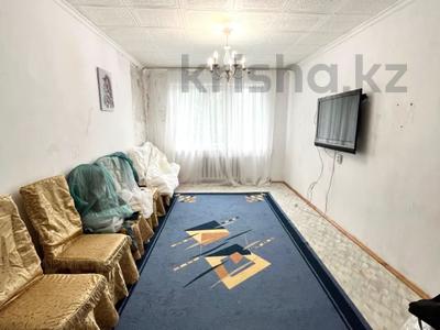 2-комнатная квартира · 56 м² · 2/9 этаж, Камзина 60 за 19 млн 〒 в Павлодаре