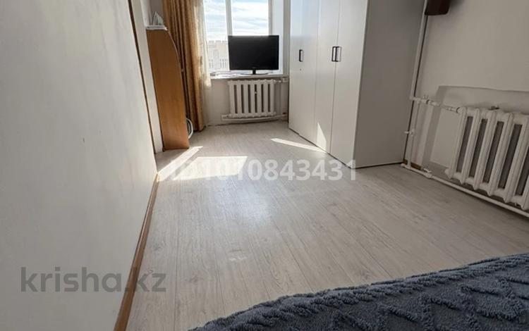 2-бөлмелі пәтер · 42.4 м² · 4/5 қабат, Майкудук, 15й микрорайон 27 дом — Находится возле парка и остоновка рядом и рядом супермаркет Оптима,Реал а также школа 61 и кинотеатр, бағасы: 11 млн ₸ в Караганде, Алихана Бокейханова р-н — фото 2