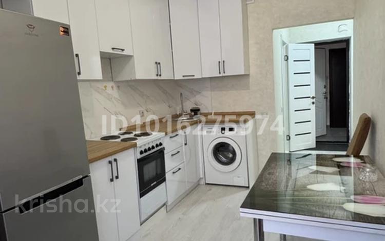 1-комнатная квартира · 36 м² · 2/9 этаж, Калдаяков 26 за 220 000 ₸ в Астане, Сарайшык р-н — фото 2