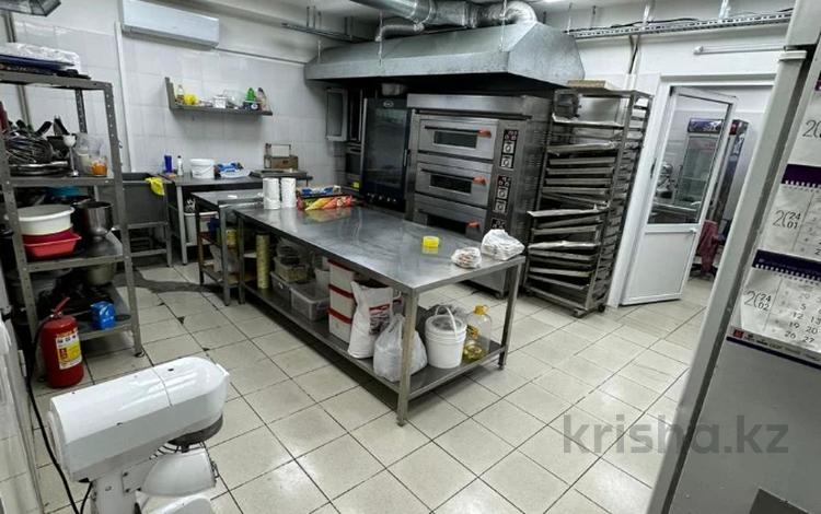 Қоймалар, қоғамдық тамақтану орны · 168.6 м², бағасы: 1.5 млн ₸ в Алматы, Ауэзовский р-н — фото 11