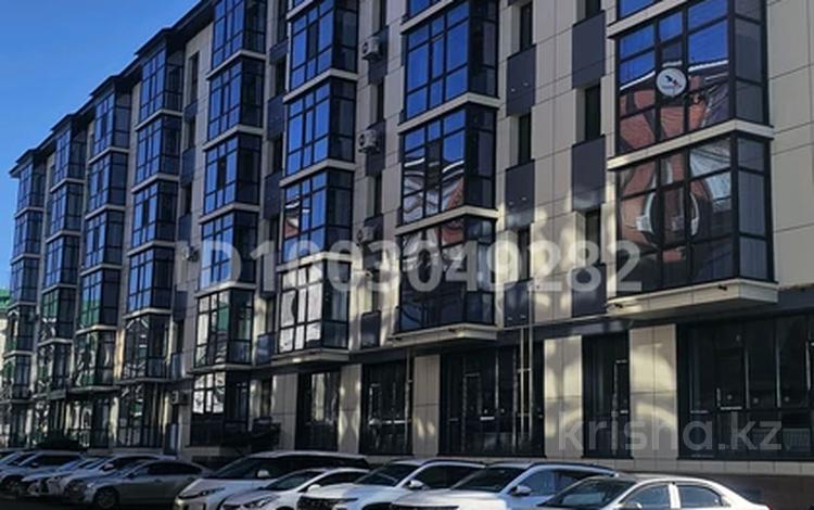 3-комнатная квартира · 75 м² · 3/6 этаж, мкр Жана Орда 15 за 35 млн ₸ в Уральске — фото 18