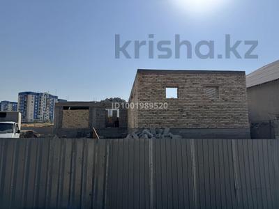 Отдельный дом · 4 комнаты · 250 м² · 10 сот., мкр Нуртас за 100 млн ₸ в Шымкенте, Каратауский р-н