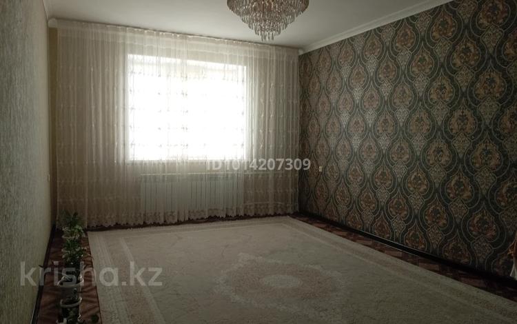 3-бөлмелі пәтер · 100 м² · 3/5 қабат, Достық 36 2, бағасы: 37 млн ₸ в Хромтау — фото 2