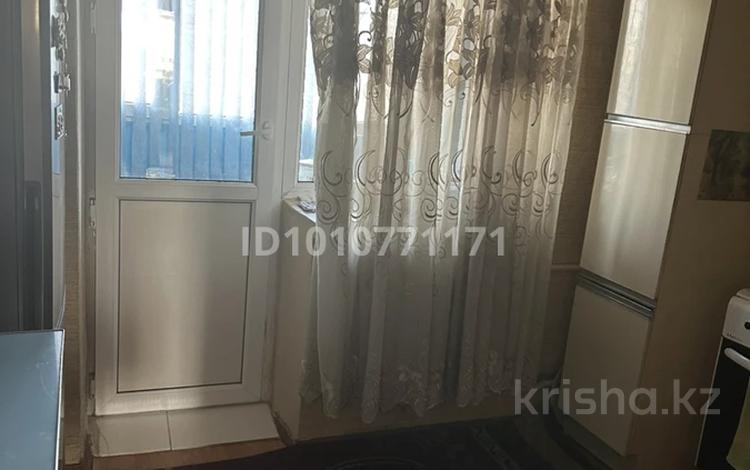 3-бөлмелі пәтер · 63.6 м², мкр Жулдыз-1, Майлина, бағасы: 40 млн ₸ в Алматы, Турксибский р-н — фото 3