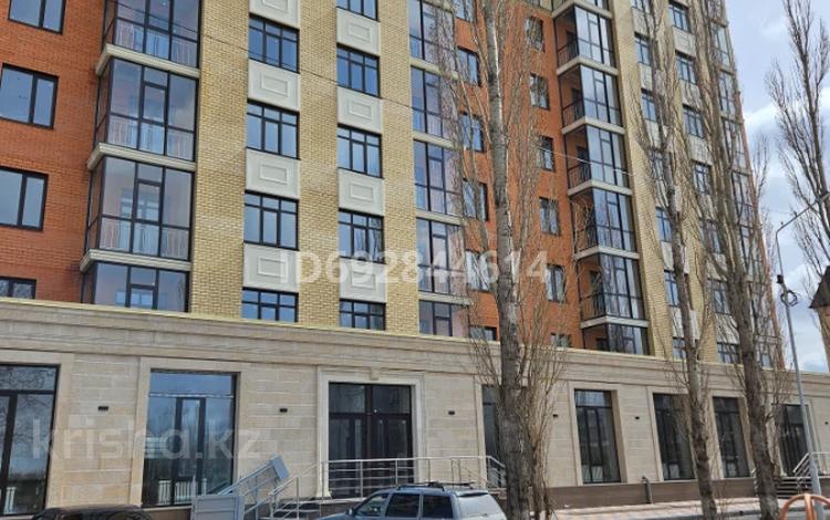 4-комнатная квартира, 132.2 м², 4/10 этаж, Луначарского 6/1 за 60 млн 〒 в Павлодаре — фото 2