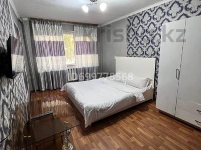 1-бөлмелі пәтер · 37 м² · 1/5 қабат, 18-й микрорайон 14, бағасы: 11 999 ₸ в Шымкенте, Каратауский р-н