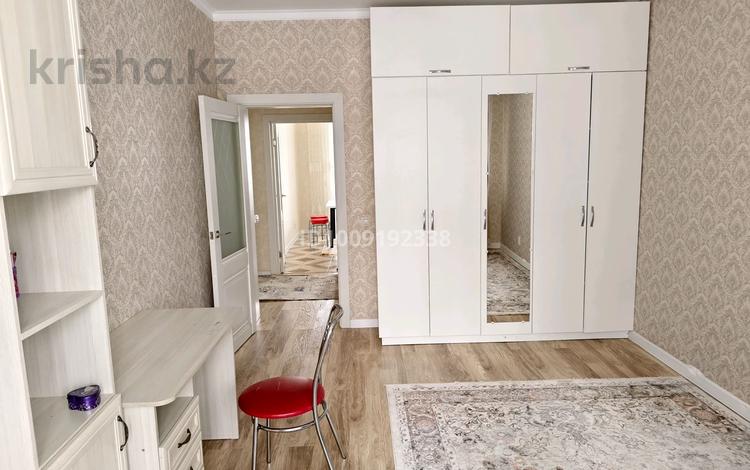 2-бөлмелі пәтер · 65 м² · 4/5 қабат, мкр. Алтын орда 340 — Дина, бағасы: 200 000 ₸ в Актобе — фото 5