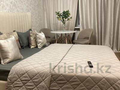 2-комнатная квартира · 56 м² · 5/5 этаж, Бухар Жырау 44 — 2 двуспальные кровати, Центр города, ЦУМ, Абзал, вокзал, 45 квартал за 20 000 ₸ в Караганде, Казыбек би р-н
