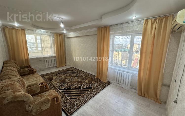 3-комнатная квартира · 70 м² · 5/5 этаж, Акмешит 11 за 110 000 ₸ в  — фото 2