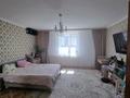 2-комнатная квартира · 70 м² · 5/5 этаж, 10 мик 28 за 26 млн 〒 в Аксае — фото 2