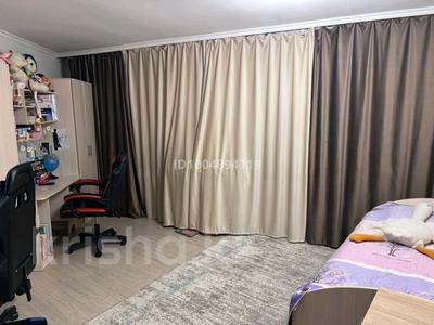 2-комнатная квартира · 54 м² · 1/9 этаж, Утепбаева 50 б за 23 млн 〒 в Семее