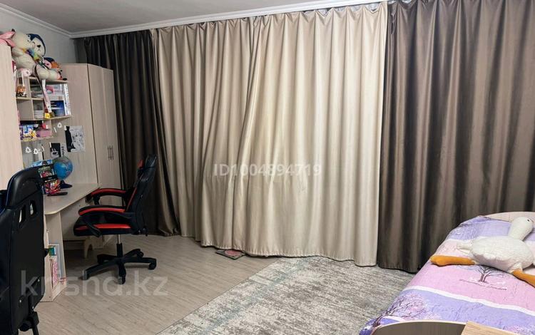 2-бөлмелі пәтер · 54 м² · 1/9 қабат, Утепбаева 50 б, бағасы: 21 млн ₸ в Семее — фото 2