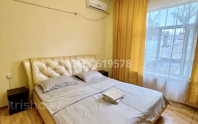 1-комнатная квартира, 20 м², 2/2 этаж по часам, Сервантесса 18 за 2 000 〒 в Алматы, Турксибский р-н — фото 2