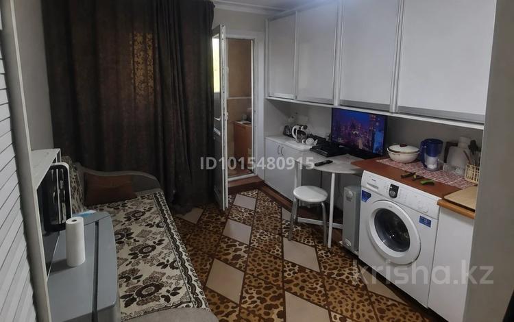 1-комнатная квартира · 14 м² · 3/5 этаж, Богенбай Батыра 272 за 14.2 млн ₸ в Алматы, Алмалинский р-н — фото 2