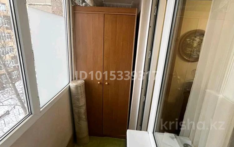 3-комнатная квартира · 67 м² · 5/9 этаж, мкр Юго-Восток, мкр Юго-Восток, 27й микрорайон 2 за 32.5 млн ₸ в Караганде, Казыбек би р-н — фото 2