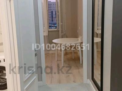 Аренда квартир в Астане: 1-комнатная квартира · 48 м², Достык 8/2 за 350 000 〒 1-комнатная квартира · 48 м², Достык 8/2 за 350 000 〒 в Астане, Есильский р-н