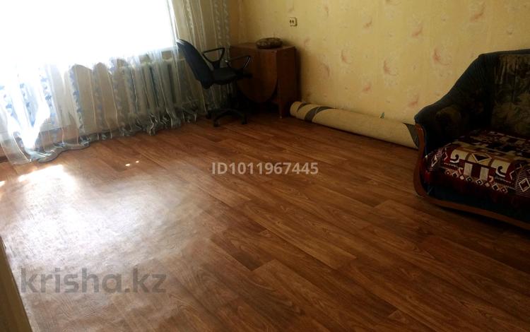 1-бөлмелі пәтер · 35 м² · 3/5 қабат, ул. 25-й Чапаевской дивизии 4, бағасы: 11.5 млн ₸ в Уральске, мкр Школьник — фото 15