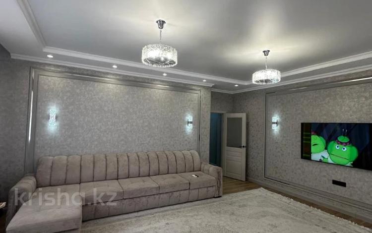 4-бөлмелі пәтер · 130 м² · 5/15 қабат, 17-ш/а. 54, бағасы: 65 млн ₸ в Актау, 17-й мкр — фото 2