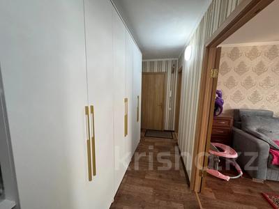 4-комнатная квартира · 75.2 м² · 5/9 этаж, мкр Юго-Восток, Республики 32 за 29 млн 〒 в Караганде, Казыбек би р-н