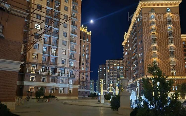 2-комнатная квартира · 86 м² · 4/20 этаж, 17-й мкр 6 за 18 000 〒 в Актау — фото 2