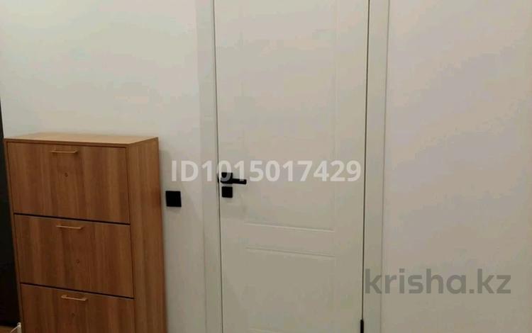 1-комнатная квартира · 38 м² · 2/12 этаж, мкр Акбулак, Момышулы 100 за 230 000 ₸ в Алматы, Алатауский р-н — фото 2