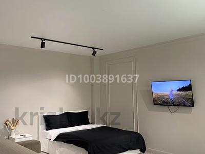 1-комнатная квартира · 40 м² · 6/9 этаж, Абая 244 — Тойота Центр , Ледовый Дворец за 15 000 ₸ в Уральске