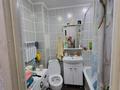 1-комнатная квартира · 32 м² · 2/5 этаж · помесячно, мкр 4 за 130 000 〒 в Уральске — фото 8
