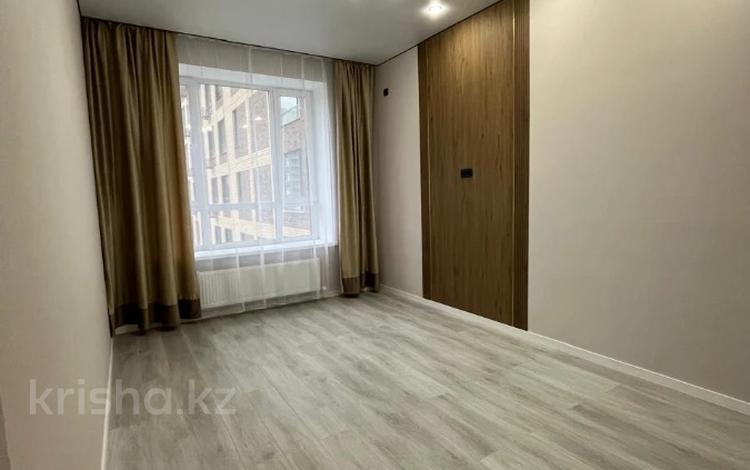 2-комнатная квартира · 39 м² · 3/7 этаж, ул. Айнаколь 64 за 29 млн ₸ в Астане, Сарайшык р-н — фото 11