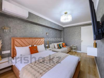 2-бөлмелі пәтер · 65 м² · 4/9 қабат, Жибек жолы 81 — Жибек Жолы, бағасы: 5 000 ₸ в Алматы, Алмалинский р-н