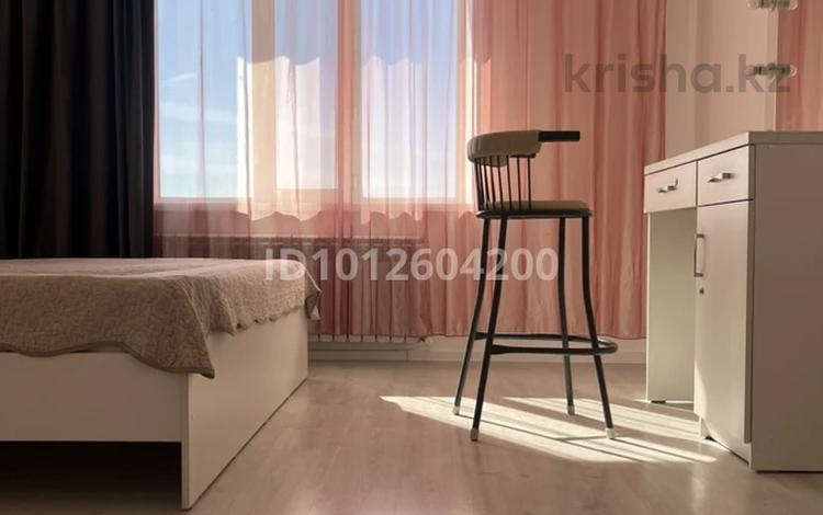3-комнатная квартира · 86 м² · 1/9 этаж, мкр Юго-Восток, Муканова за 40 млн ₸ в Караганде, Казыбек би р-н — фото 2