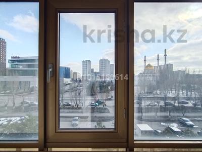 2-бөлмелі пәтер · 70 м² · 3/6 қабат, Достык 1, бағасы: 60 млн ₸ в Астане, Есильский р-н