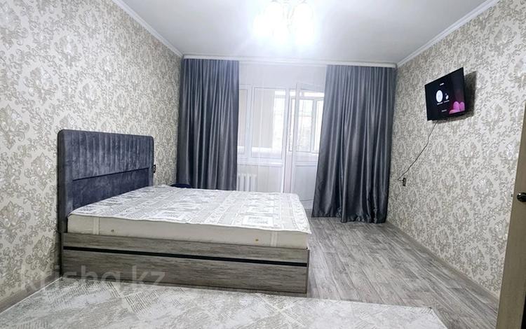 1-комнатная квартира · 33 м² · 4/5 этаж, мкр Кунаева 62 за 12 000 ₸ в Уральске — фото 2