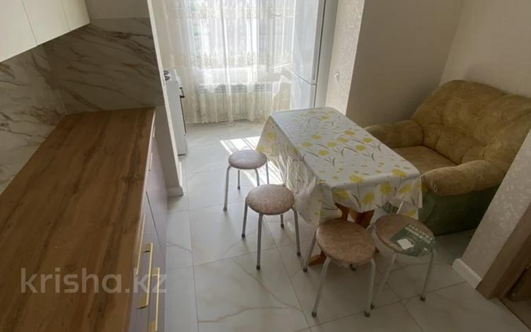 2-комнатная квартира · 66 м² · 2/2 этаж, Шорса 59 за 150 000 ₸ в Караганде, Алихана Бокейханова р-н — фото 2
