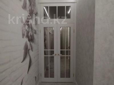 2-бөлмелі пәтер · 72.3 м² · 1/5 қабат, Молдагулова 23, бағасы: 33 млн ₸ в Уральске
