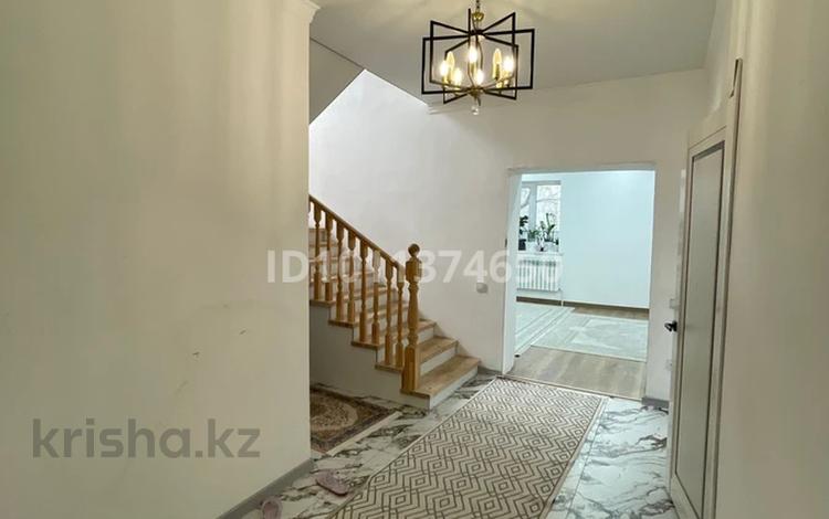 Отдельный дом · 6 комнат · 160 м² · 3.15 сот., Карасай батыр 150 за 34 млн ₸ в Актобе, мкр. Курмыш — фото 2