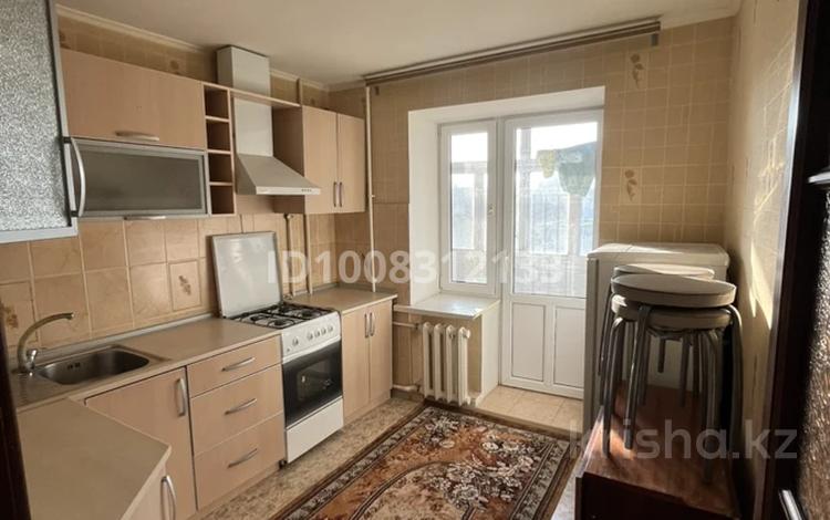 2-комнатная квартира · 70 м², Алия Молдагулова 41/1 50 за 12 000 ₸ в Актобе — фото 2
