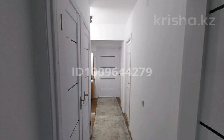 3-бөлмелі пәтер · 64 м² · 4/5 қабат, конаев 32 — Поликлиника Кайнар 4 мкр-н, бағасы: 25 млн ₸ в Талдыкоргане, мкр Жастар — фото 2